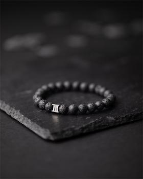 Preview: Armband mit 8 mm schwarzem Lavastein und schwarzem Zwischenstück - Deep Black Lava